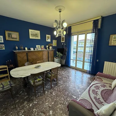 Oreste Mare Apartment *